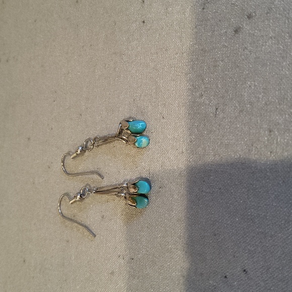 Earrings - Picture 1 of 5